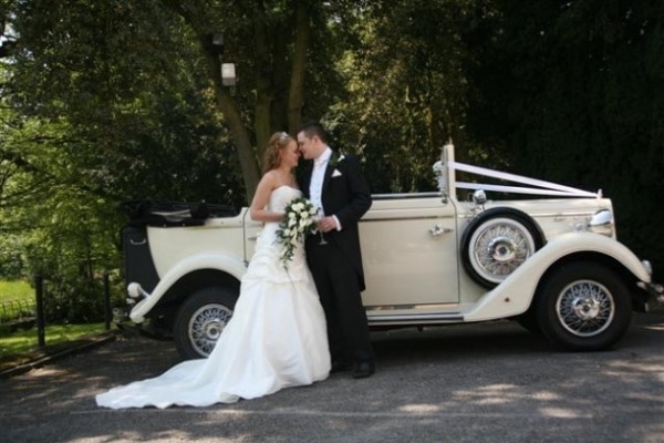 wedding-car-hire-ashton-under-lyne